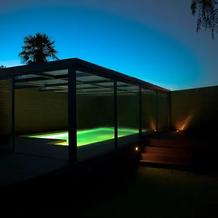 With Garden And Pool Apartment Estoril