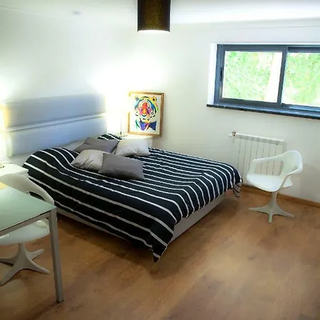 Apartment With Garden And Pool